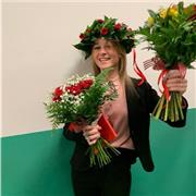 Laureata: aiuto compiti e studio